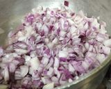 A picture of step 1 of Paneer bhurji.