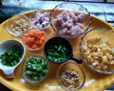 চিলি গার্লিক চিকেন স্যুইটকর্ণ স্যুপ(chilli garlic chicken sweetcorn soup recipe in Bengali) রেসিপির ধাপ 1 ছবি
