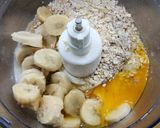 Foto del paso 1 de la receta: 🍌🍫 Baked oats 🍌Receta viral #6 🍌 Budín húmedo de banana, avena y chips de chocolate 🍫🍌
