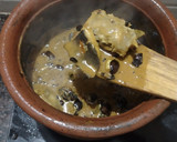 மண் சட்டியில் வைத்த திருக்கை மீன் குழம்பு (Thirukkai meen kulambu recipe in tamil) ரெசிபி ஸ்டேப் 8 புகைப்படம்