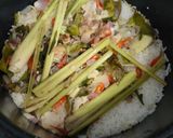 Foto langkah ke 3 dari resep Nasi Liwet Rice Cooker.