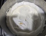صورة لخطوة 10 من وصفة كيكة مانجو بطريقتي 🥭 lassi mango cake