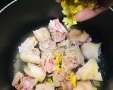 Hình bước làm 2 của món Móng giò 🐷 ninh khoai tây🥔🥔