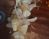 Foto del paso 2 de la receta: TORTILLA DE BONIATOS ZANAHORIA y ECHALOTE o CEBOLLA