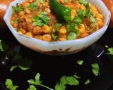 A picture of step 6 of Chanay ki dal karahi.
