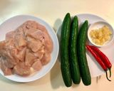 小黃瓜嫩炒雞丁的食譜步驟1照片