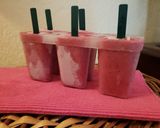 Foto del paso 3 de la receta: Heladitos de frambuesa🍇