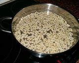 Foto del paso 2 de la receta Alubias blancas con almejas