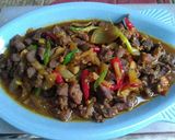 Foto langkah ke 3 dari resep Tumis bombay daging sapi.