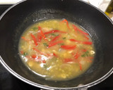 Foto del paso 2 de la receta: Merluza en salsa, la de mi casa 🏠