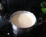 A picture of step 2 of Crema Catalana.