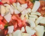 Foto del paso 3 de la receta: 🍅TOMATES🍅 RELLENOS (AL HORNO) CON ZAPALLITOS, VERDURAS VARIAS Y🧀QUESO 🧀