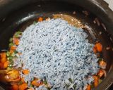 A picture of step 4 of Blue Veg Pulao.