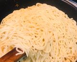 A picture of step 7 of Spaghetti with cheese and pepper.