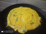 बेसन का चटपटा चीला (besan ka chatpata cheela recipe in Hindi)