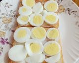 A picture of step 3 of Boil Egg Sandwich 🥚🧂🍞.