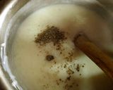 A picture of step 1 of Punjabi kesari kheer (yellow rice pudding).