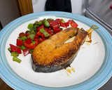 Foto del paso 4 de la receta: Salmón con pimientos y salsa de soja