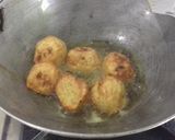 A picture of step 3 of Bengali Style Murgir Patla Jhol.