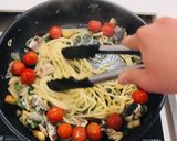 Foto del passaggio 6 della ricetta Pasta d'estate con pomodorini e sardine