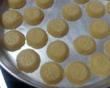 صورة لخطوة 3 من وصفة كحك العيد بالعجوه والملبن 😋