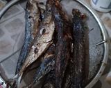 Foto langkah ke 2 dari resep Ikan pindang/sereh saos gurih.