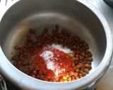 A picture of step 2 of Ghugni chat.