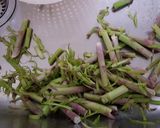 Foto del passaggio 1 della ricetta Torta salata ASPARAGI SU UN LETTO DI PANE 🍞🌱