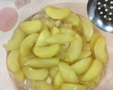 Hình bước làm 4 của món Đào ngâm đường phèn