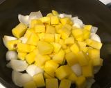 সরষে আলু দিয়ে চিংড়ি(sorshe alu diye chingri recipe in Bengali) রেসিপির ধাপ 4 ছবি