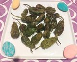 Foto del paso 3 de la receta: Pimientos de Padrón en freidora de aire