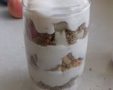 A picture of step 6 of Peach Yogurt Apple Parfait.