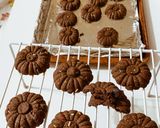 A picture of step 6 of Ragi Choco cookies.