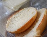 Foto langkah ke 2 dari resep Homemade Simple Burger 🍔.