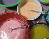 Foto langkah ke 4 dari resep Rainbow Mini Roll.