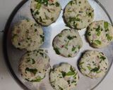 A picture of step 4 of Paneer cheese tikki.