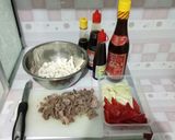 Foto langkah ke 1 dari resep White Shimeji Mushroom with Beef and Paprika.