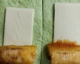 Foto langkah ke 3 dari resep Choco Banana Roll.