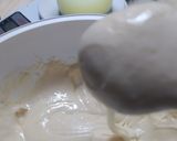 Foto del paso 3 de la receta: Torta De Yogurt Y Pera o Manzana Esponjosa Fácil Económica (con leche o suero de leche)