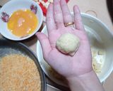 Foto langkah ke 3 dari resep Bola-bola kentang keju.
