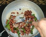 A picture of step 9 of Rava upma.
