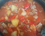 Foto langkah ke 6 dari resep Goulash by CeKitchen.
