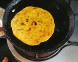 A picture of step 3 of MAIZE FLOUR MISSI ROTI / Makki ka PARATHA 😋.