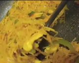 A picture of step 3 of Vermicelli Upma.
