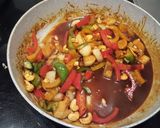 รูปขั้นตอนการทำที่ 4 ของ ไก่ชุปแป้งทอดผัดเม็ดมะม่วง