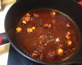 Foto del paso 4 de la receta: Conejo al ajillo con un toque de tomillo y romero