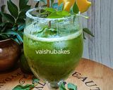 A picture of step 4 of Raw Mango and Herbs Mojito.