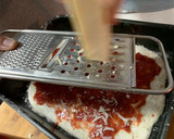 Foto del paso 3 de la receta: Pizza casera con bresaola y rúcula