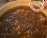 【老菜脯薏仁蓮子排骨湯】穀雨節氣燉湯，溽暑養生全方位的食譜步驟4照片