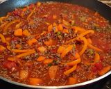 A picture of step 4 of Mince Beef and Mozzarella One-Pot.